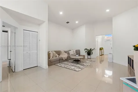 9256 SW 209th Terrace Cutler Bay FL 33189