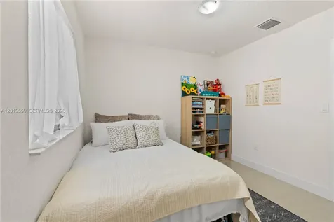 9256 SW 209th Terrace Cutler Bay FL 33189