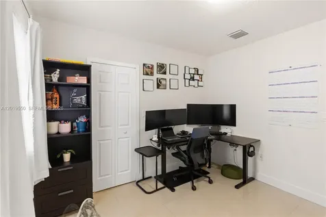 9256 SW 209th Terrace Cutler Bay FL 33189