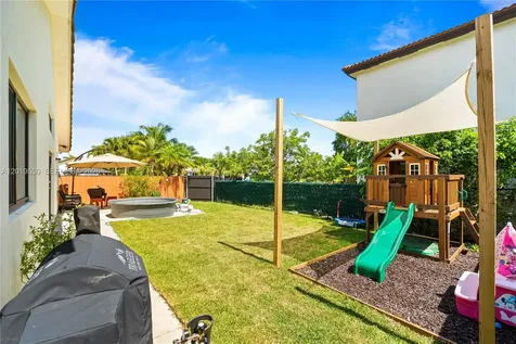 9256 SW 209th Terrace Cutler Bay FL 33189