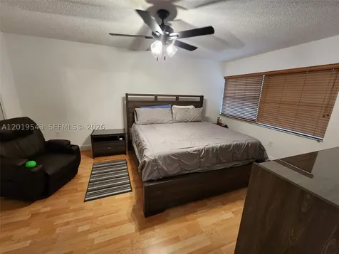 6931 SW 111th Court Miami FL 33173