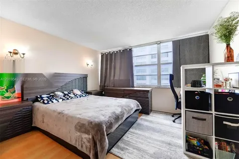 18051 Biscayne Boulevard Aventura FL 33160