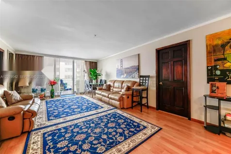 18051 Biscayne Boulevard Aventura FL 33160