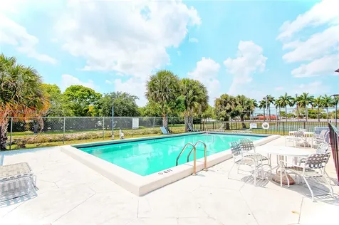 5800 SW 127th Avenue Miami FL 33183