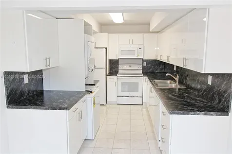 5800 SW 127th Avenue Miami FL 33183