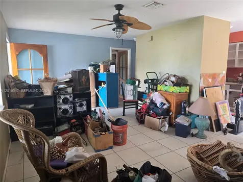 242 NW 7th Avenue Dania Beach FL 33004