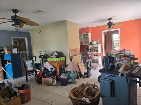242 NW 7th Avenue Dania Beach FL 33004