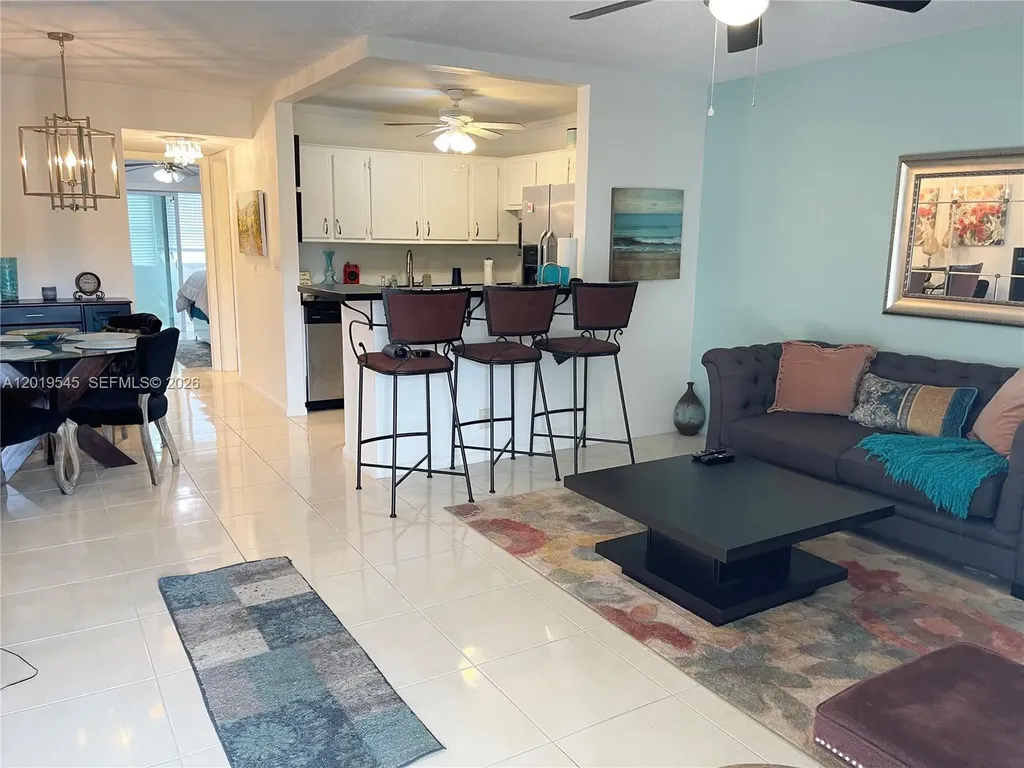 12 Dorchester A West Palm Beach FL 33417