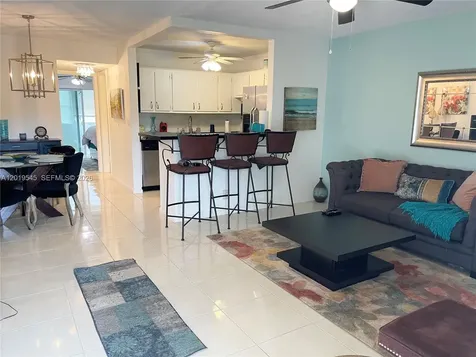 12 Dorchester A West Palm Beach FL 33417