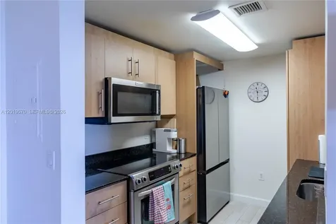 10275 Collins Avenue Bal Harbour FL 33154