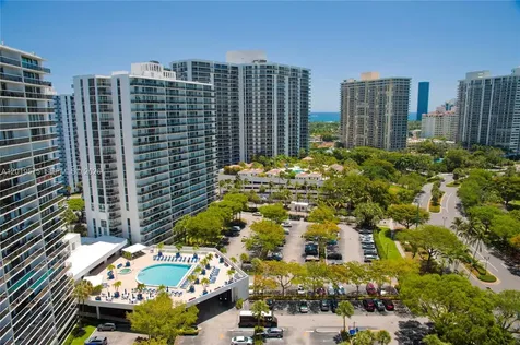 3675 N Country Club Drive Aventura FL 33180