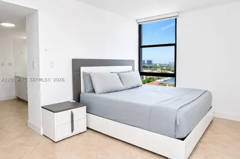 3675 N Country Club Drive Aventura FL 33180
