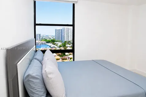 3675 N Country Club Drive Aventura FL 33180