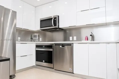 3675 N Country Club Drive Aventura FL 33180