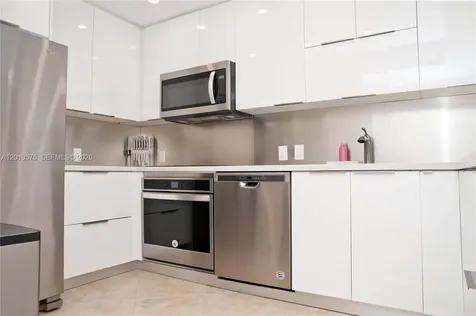 3675 N Country Club Drive Aventura FL 33180