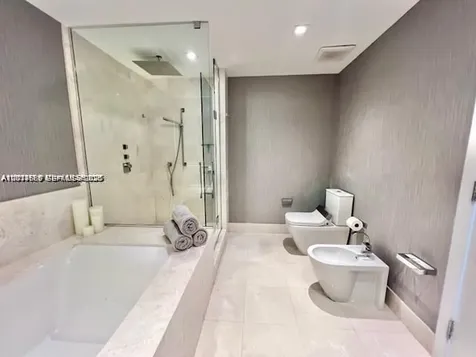 17121 Collins Avenue Sunny Isles Beach FL 33160