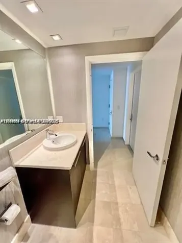 17121 Collins Avenue Sunny Isles Beach FL 33160