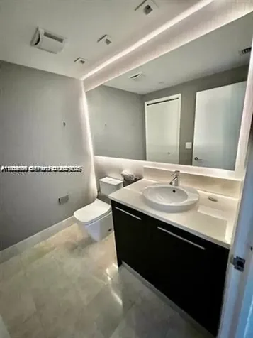 17121 Collins Avenue Sunny Isles Beach FL 33160