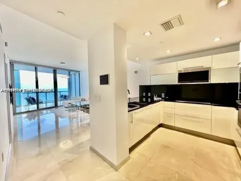 17121 Collins Avenue Sunny Isles Beach FL 33160