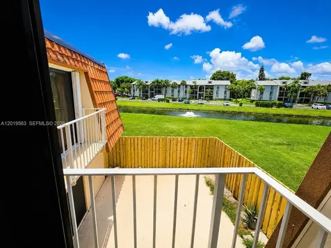 824 Blue Ridge Circle West Palm Beach FL 33409