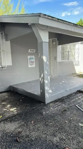 Miami FL 33138