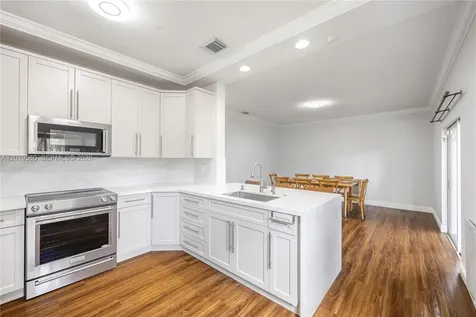 2332 SW 147th Path Miami FL 33185