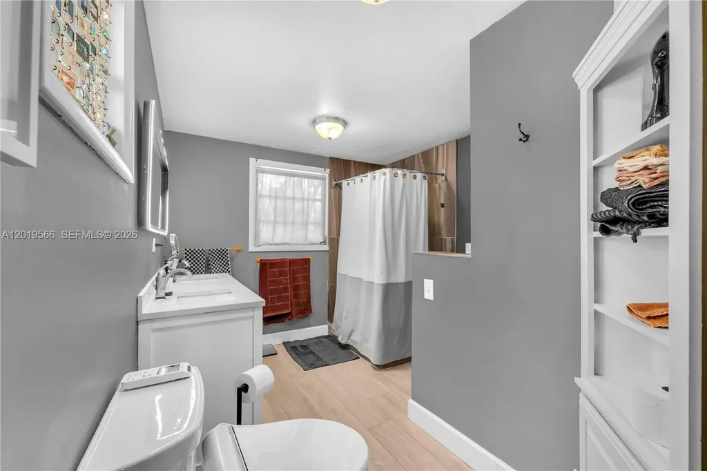 841 SW 11th Court Fort Lauderdale FL 33315