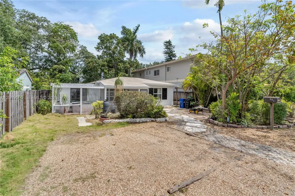 841 SW 11th Court Fort Lauderdale FL 33315