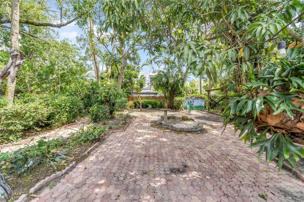 841 SW 11th Court Fort Lauderdale FL 33315