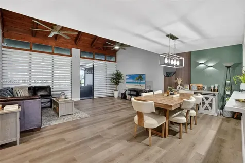 10750 S Golfview Drive Pembroke Pines FL 33026