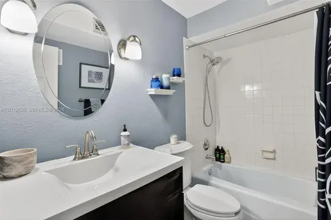 10750 S Golfview Drive Pembroke Pines FL 33026