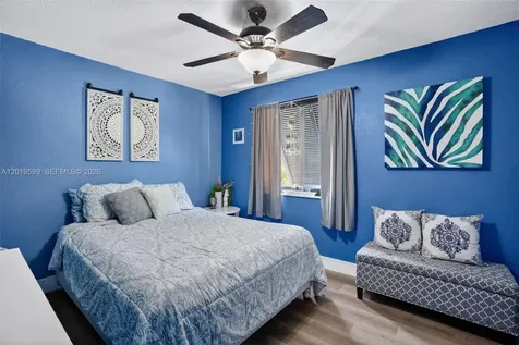 10750 S Golfview Drive Pembroke Pines FL 33026