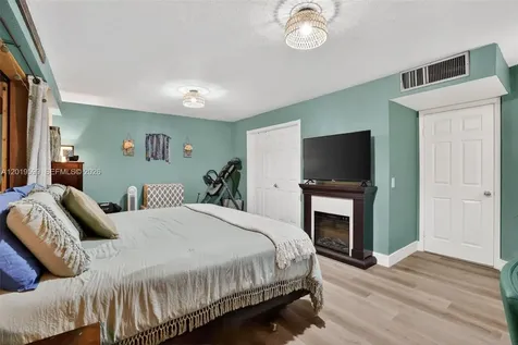 10750 S Golfview Drive Pembroke Pines FL 33026