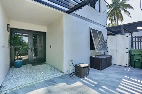 10750 S Golfview Drive Pembroke Pines FL 33026