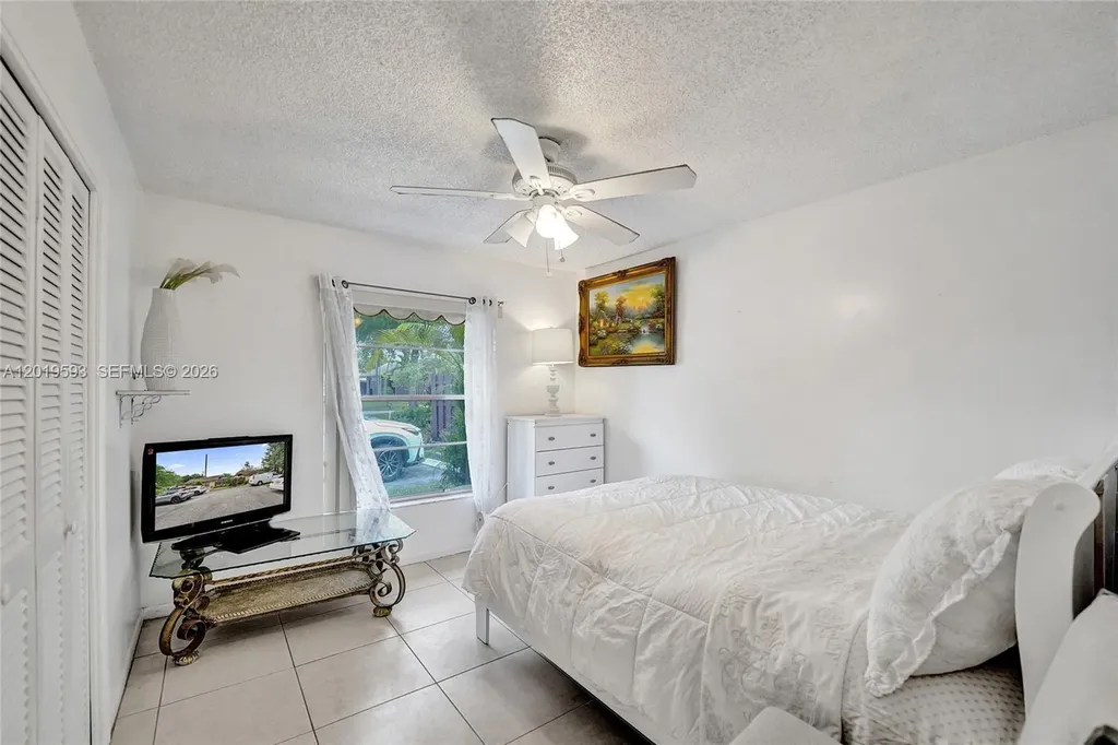 123 Briarwood Circle Hollywood FL 33024
