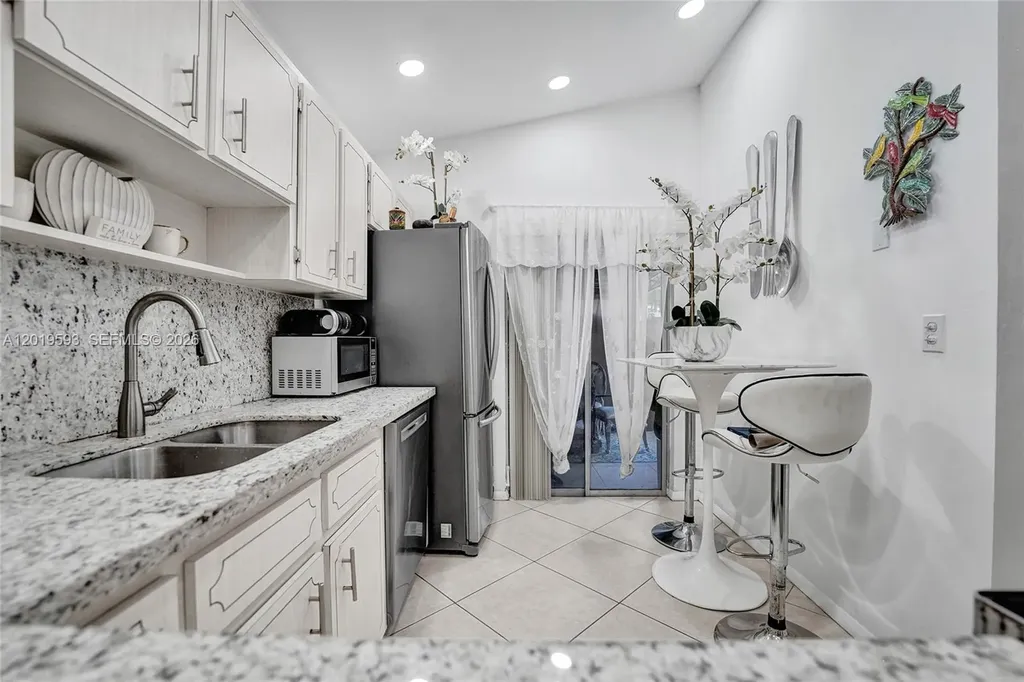 123 Briarwood Circle Hollywood FL 33024