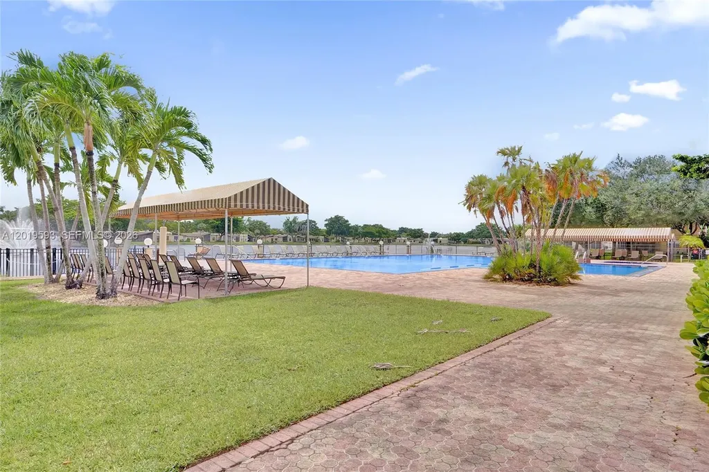 123 Briarwood Circle Hollywood FL 33024