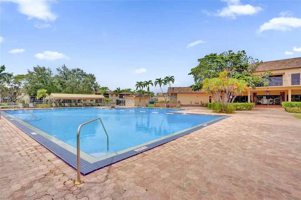 123 Briarwood Circle Hollywood FL 33024
