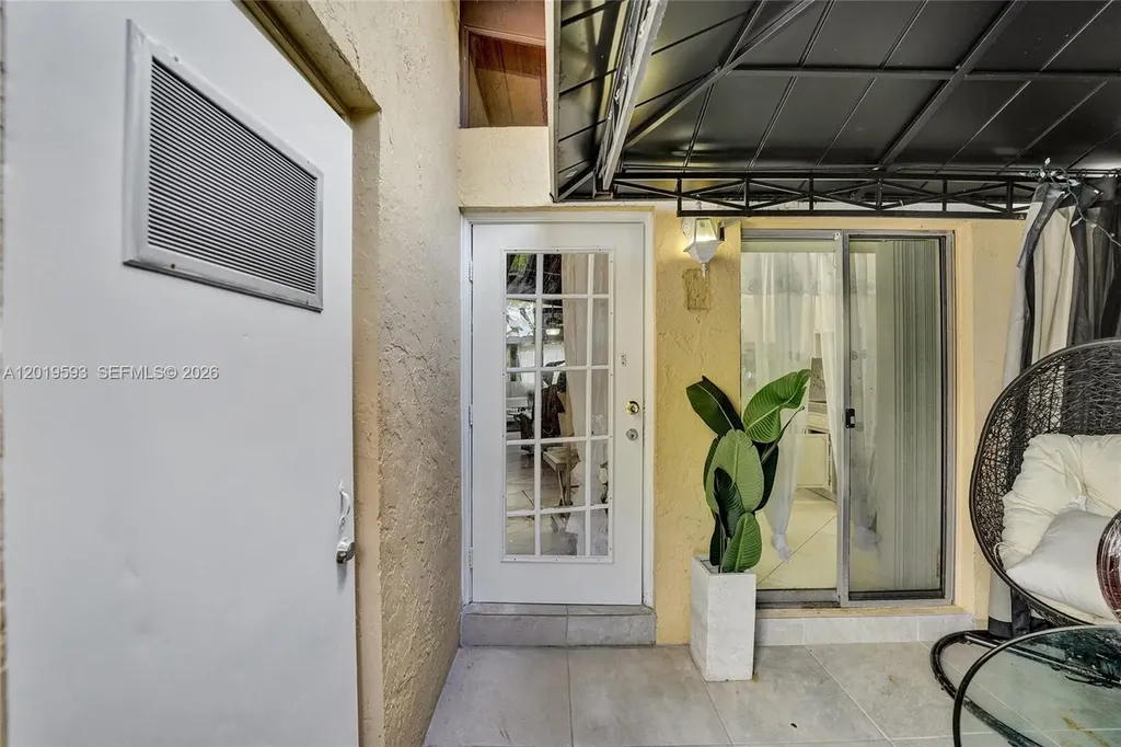 123 Briarwood Circle Hollywood FL 33024