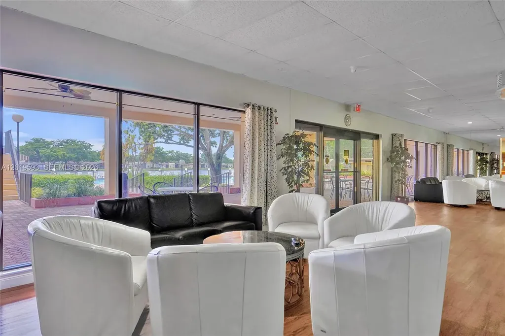 123 Briarwood Circle Hollywood FL 33024