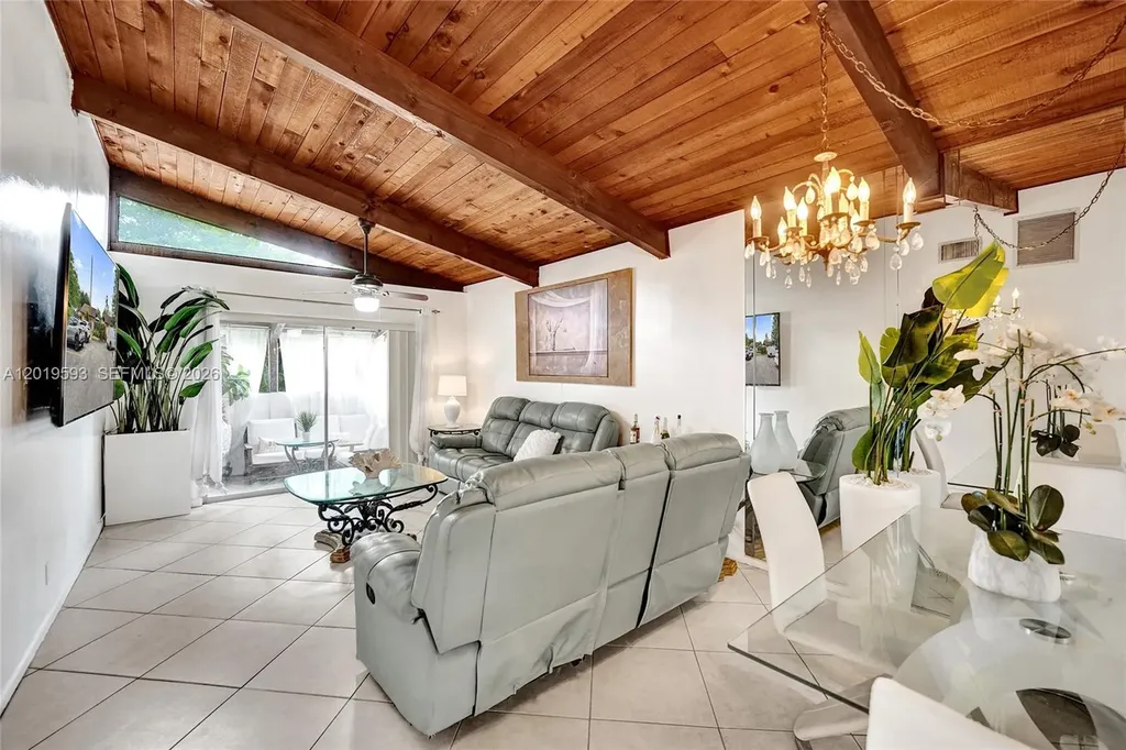 123 Briarwood Circle Hollywood FL 33024
