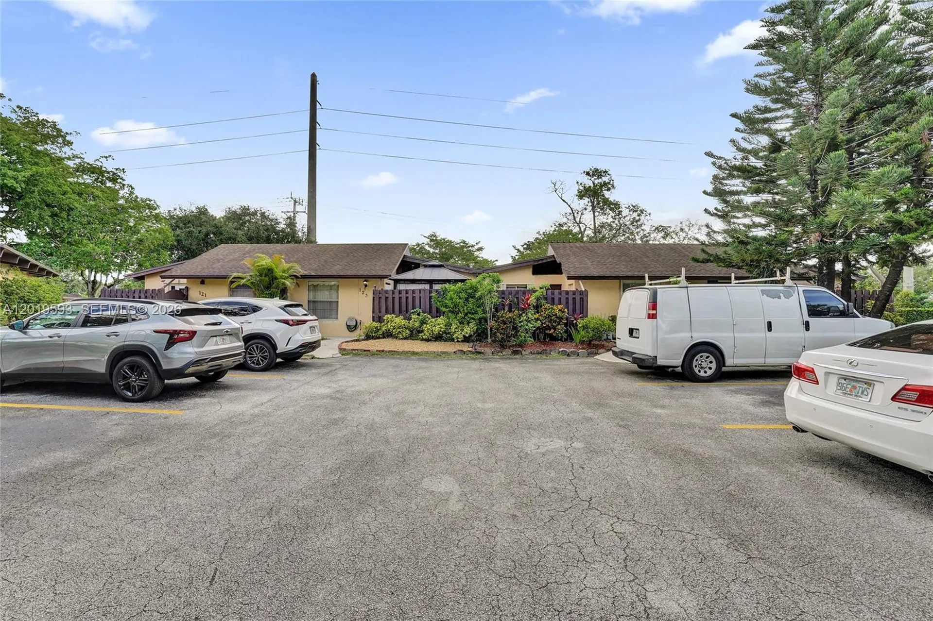 123 Briarwood Circle Hollywood FL 33024