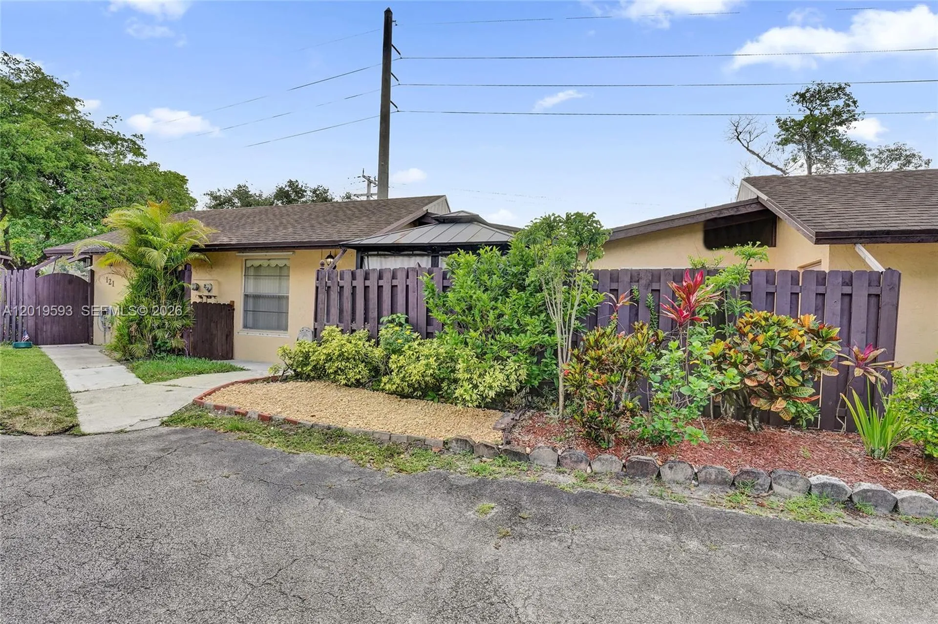 123 Briarwood Circle Hollywood FL 33024