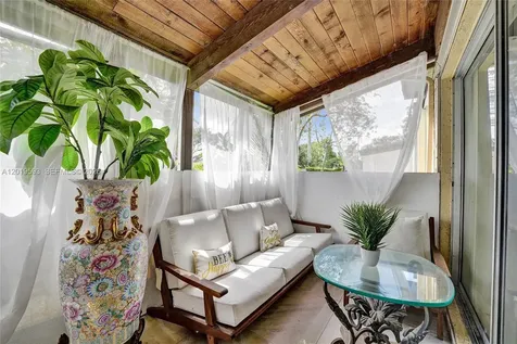 123 Briarwood Circle Hollywood FL 33024