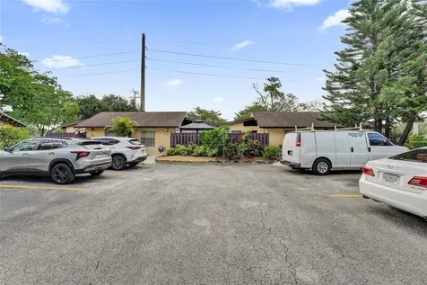 123 Briarwood Circle Hollywood FL 33024