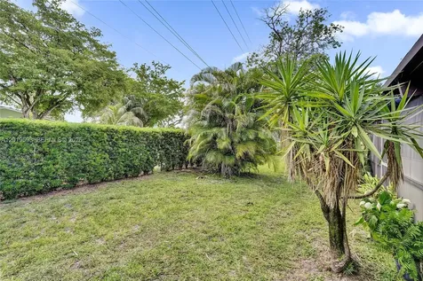 123 Briarwood Circle Hollywood FL 33024