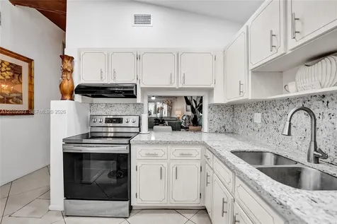 123 Briarwood Circle Hollywood FL 33024