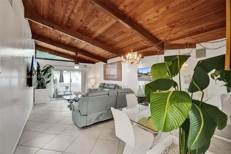123 Briarwood Circle Hollywood FL 33024