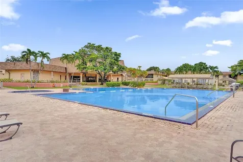 123 Briarwood Circle Hollywood FL 33024
