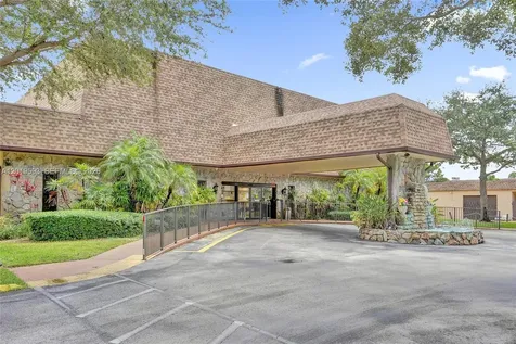 123 Briarwood Circle Hollywood FL 33024